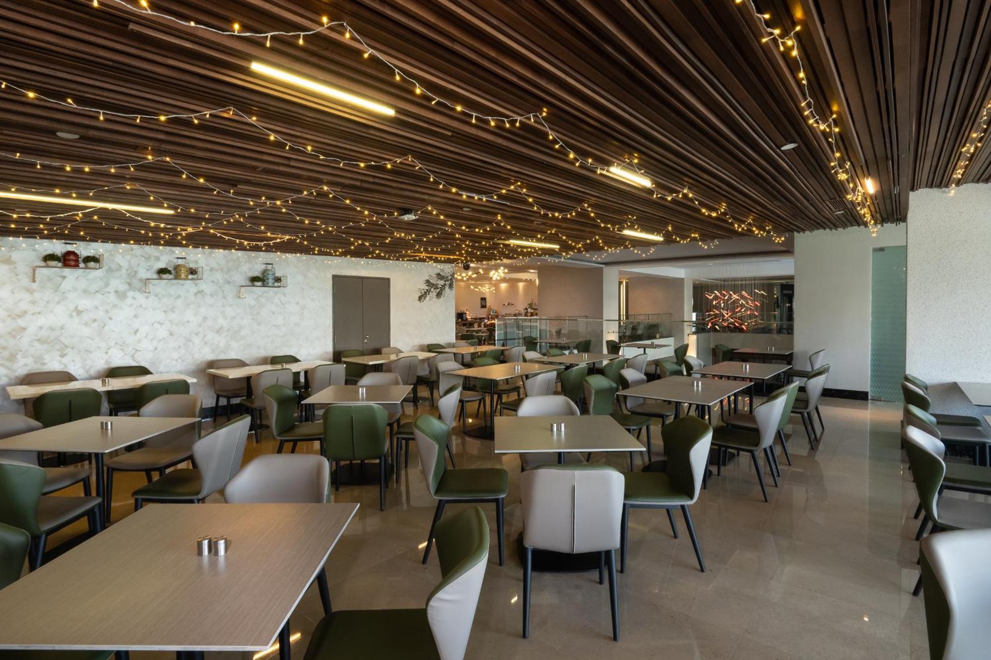 Olive Tree Hotel Penang Bayan Lepas Ngoại thất bức ảnh